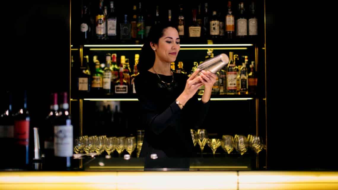 What is a bartender and how can I become one?
