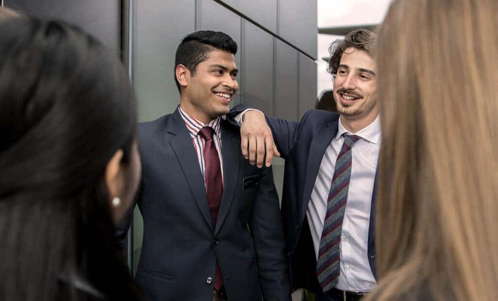 The good, the bad and the ugly of hospitality business dress code