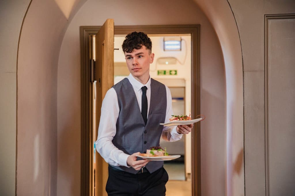 Benefits-of-pursuing-an-internship-in-the-tourism-industry-1