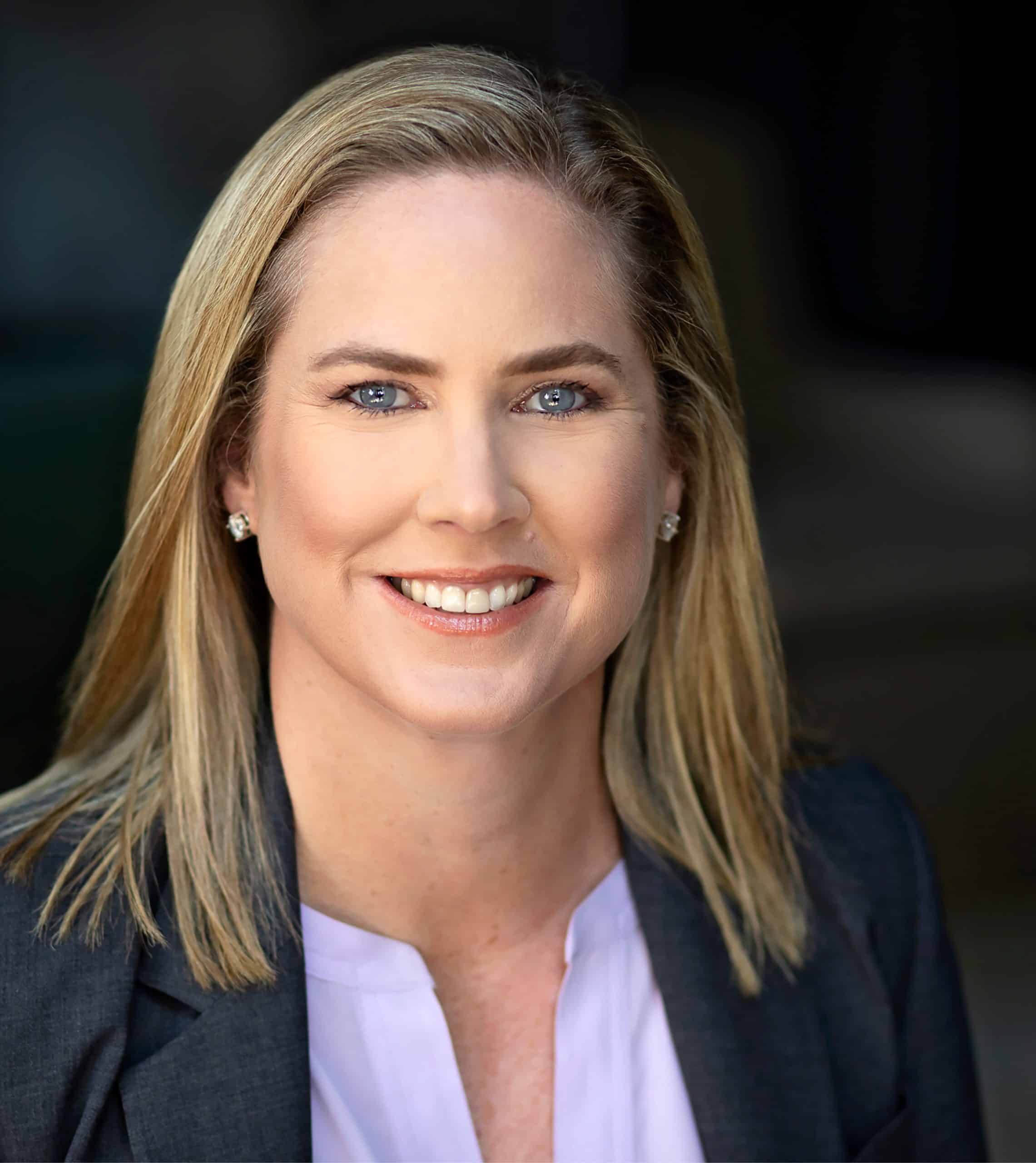 Shannon-Knapp-image-left-right-scaled