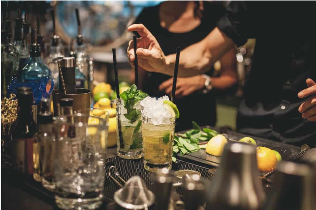 Where-do-bartenders-work
